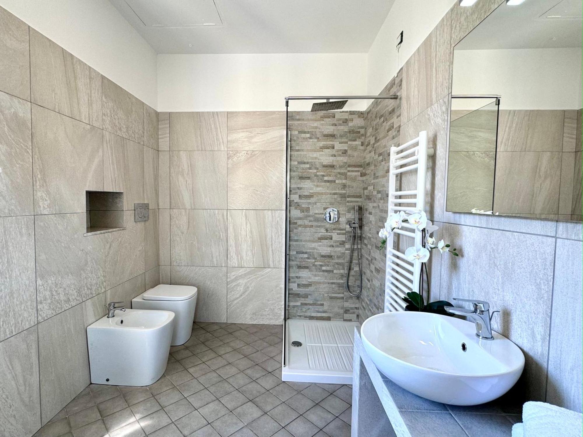 Farmer'S Rooms La Spezia Luaran gambar